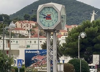 Bliži se ljetno računanje vremena, a ove godine pada nešto ranije