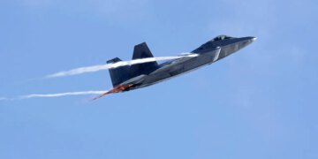 Borbeni zrakoplovi F-22 Raptor po prvi put raspoređeni u Izraelu usred napetosti u Iranu