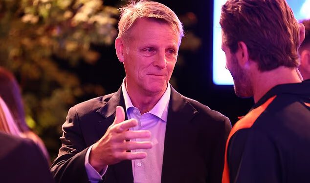 Carltonov velikan Peter Dean hitno je prebačen u bolnicu s teškim ozljedama nakon navodnog kasnonoćnog napada