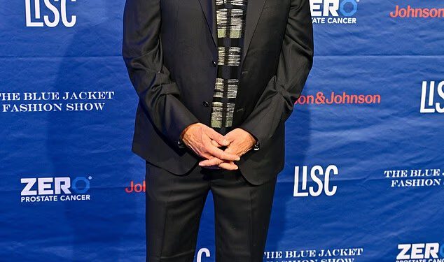 Chris Noth OPET napada Sarah Jessicu Parker divljim kopanjem na ponovnom pokretanju SATC-a. I samo tako