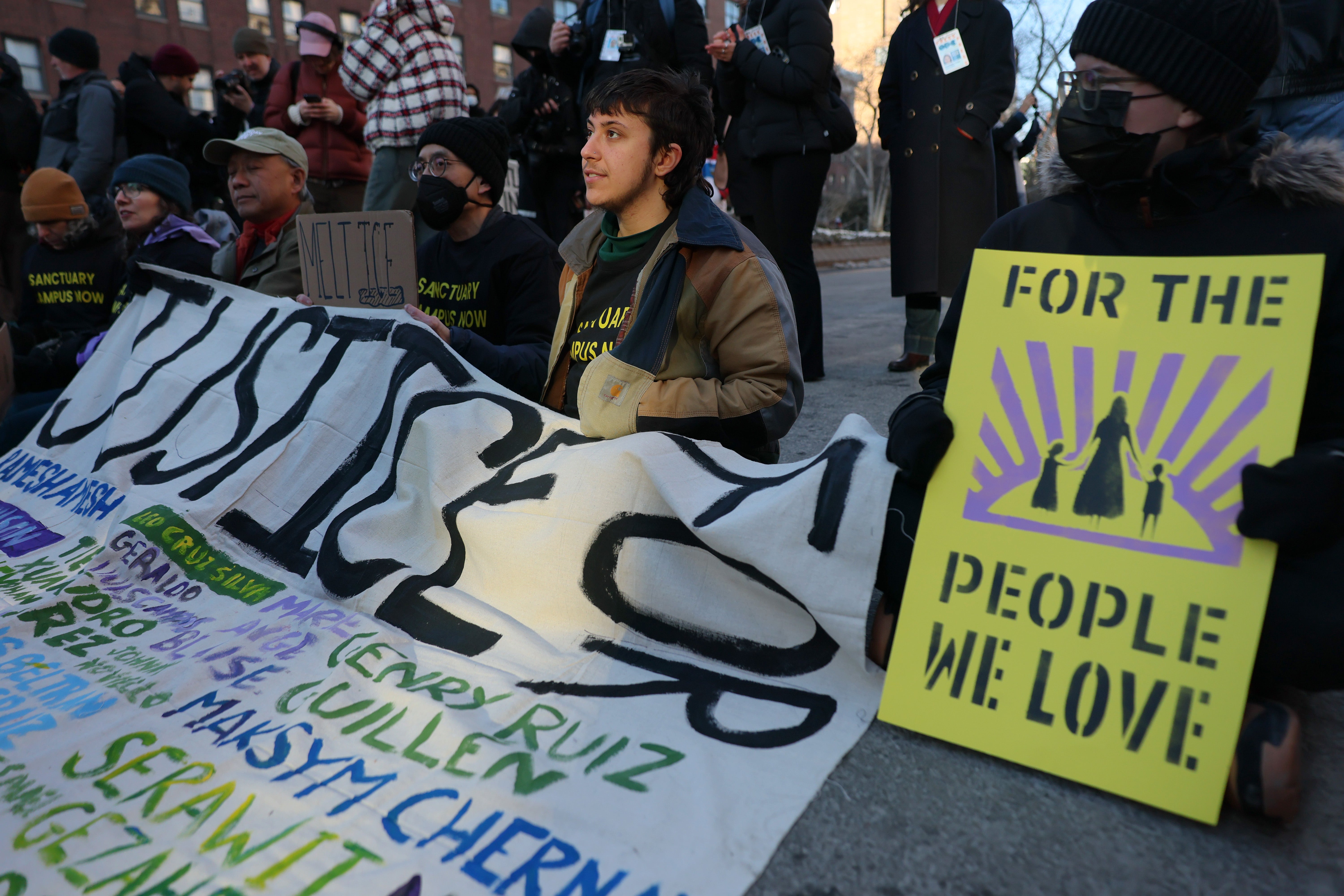 Studenti Columbie okupili su se protiv ciljanih uhićenja međunarodnih studentskih aktivista od strane Trumpove administracije
