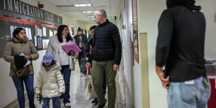 DOJ želi pojačati deportacije brzim odbacivanjem žalbi imigracijskih sudova