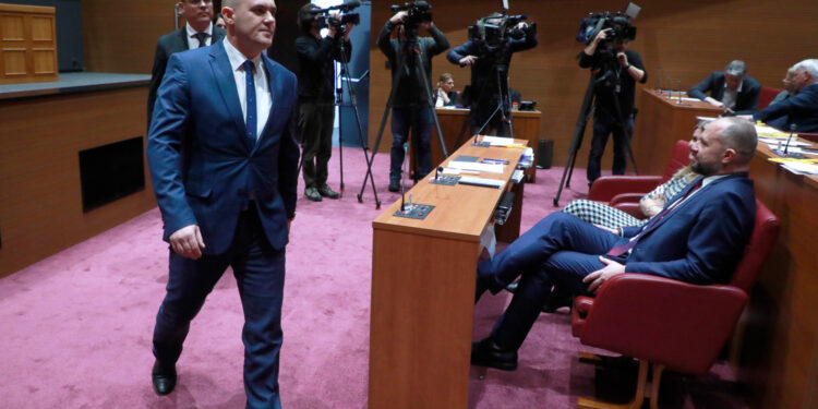 Dabro se oglasio: ‘Ne dam na obitelj i ne povlačim se lako’