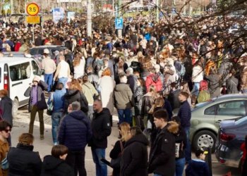 Dan žalosti u Sarajevu: Tisuće na prosvjedu, traži se odgovornost za tramvajsku tragediju