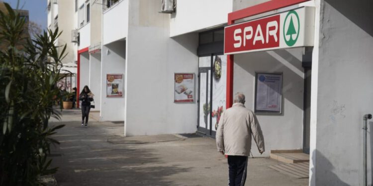 Danas gotovo ništa ne radi. Evo što morate znati prije odlaska po osnovne namirnice