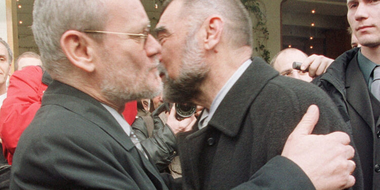 Danas je rođen Ivica Račan, Hrvati u nevjerici: ‘Pa jeste li vidjeli gdje je on rođen?’