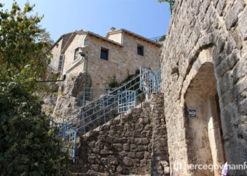 Dio imovine manastira Zavala prepisan na općinu Ravno, iguman najavio tužbu