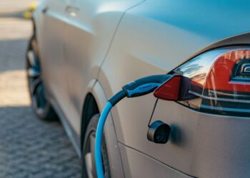 Dolazi nova baterija koja će riješiti jedan od najvećih problema električnih automobila