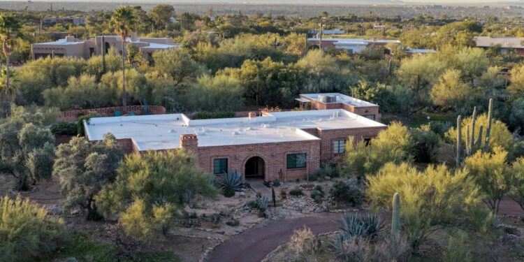 Dom Nancy Guthrie trebao bi biti vraćen obitelji dok potraga za nestalom ženom traje: izvješće