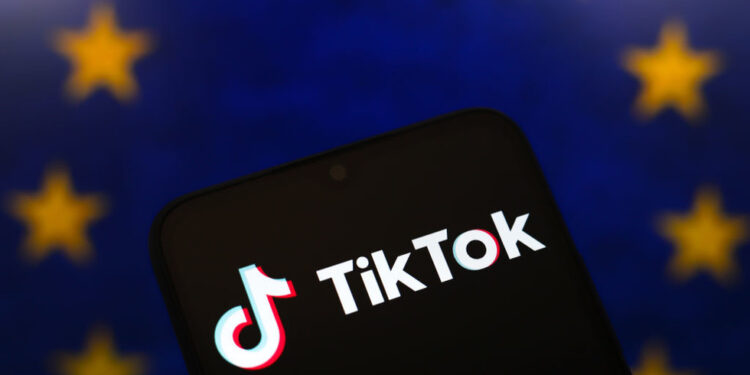 EU cilja na ‘ovisnički’ TikTok — RT Business News