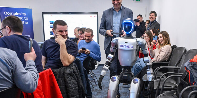 ’Eto’ i robopas mogli bi pomagati u bolnicama i vatrogascima u požarima