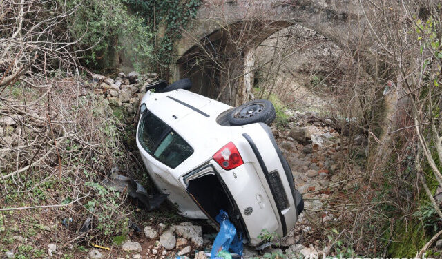 FOTO Automobil se prevrnuo kod Mostara, zasad bez informacija o ozlijeđenima