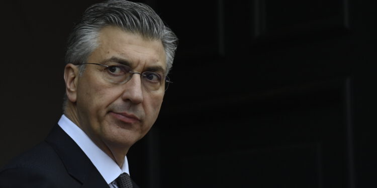 HDZ osuo paljbu po Tomaševiću i ekipi: ‘Preživio je Zagreb i gore, preživjet će i ovu sramotu’