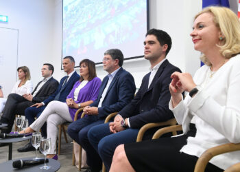 Hrvatski europarlamentarac upozorio: ‘Konzumerizam i slabljenje braka uništavaju naše obitelji’