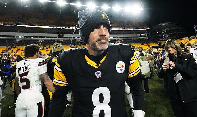 Igrači Pittsburgh Steelersa jasno su izrazili svoje osjećaje žele li da se Aaron Rodgers, 42, vrati