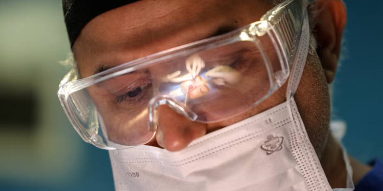 Iran napada liječnike i odvjetnike jer pomažu prosvjednicima