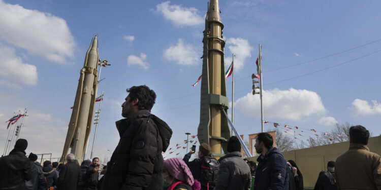 Iranski susjedi boje se mogućeg američkog napada na Iran