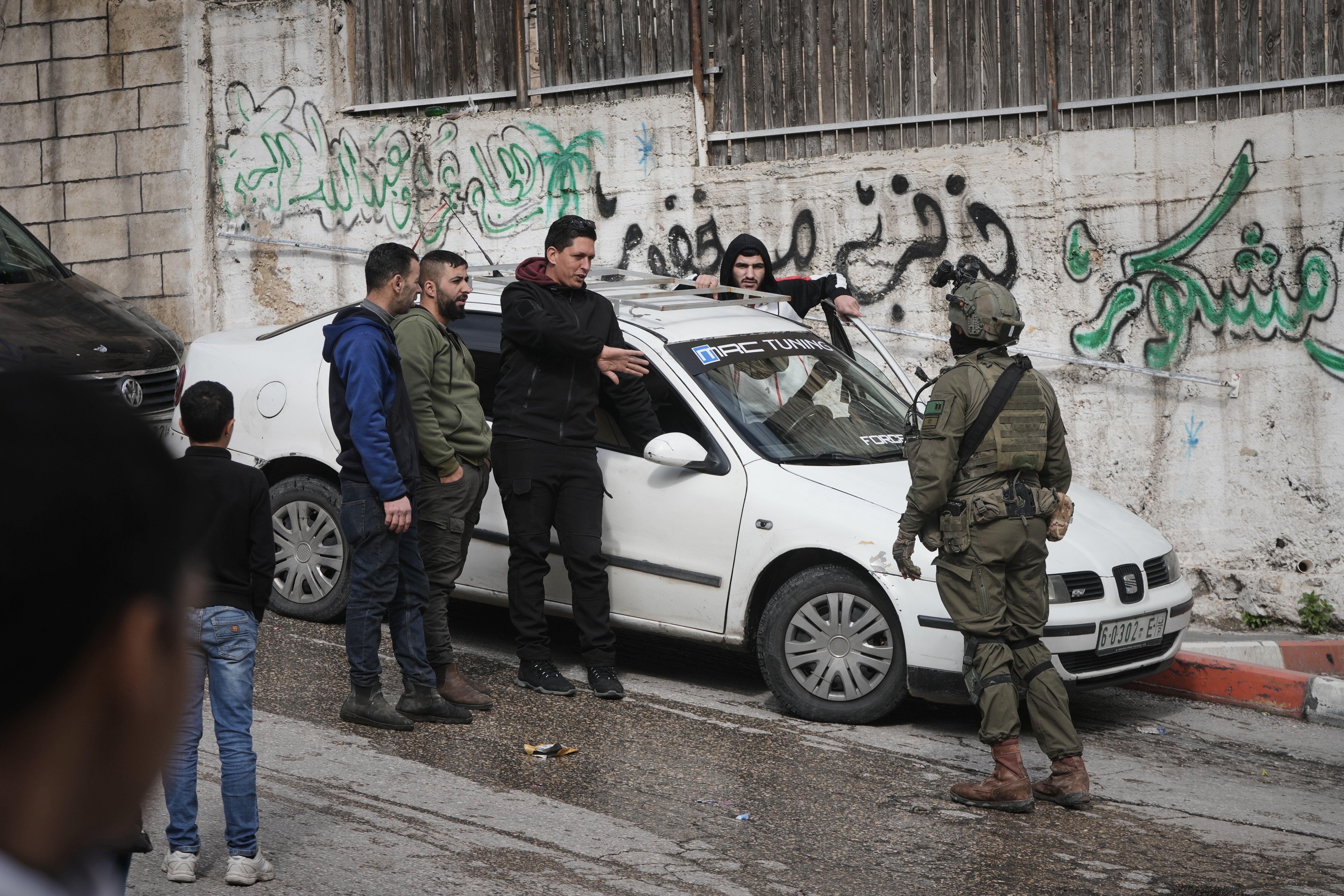 Dva navodna leta za deportaciju vratila su palestinske muškarce na okupiranu Zapadnu obalu, navodi se u izvješću