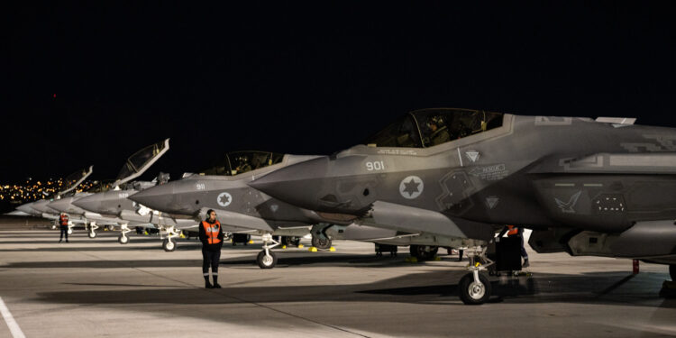 Izrael tvrdi da je izveo ‘najveći vojni prelet’ u svojoj povijesti