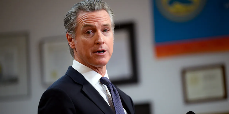 Kalifornija izdvaja 35 milijuna dolara za podršku ilegalnim imigrantima, kaže Newsom