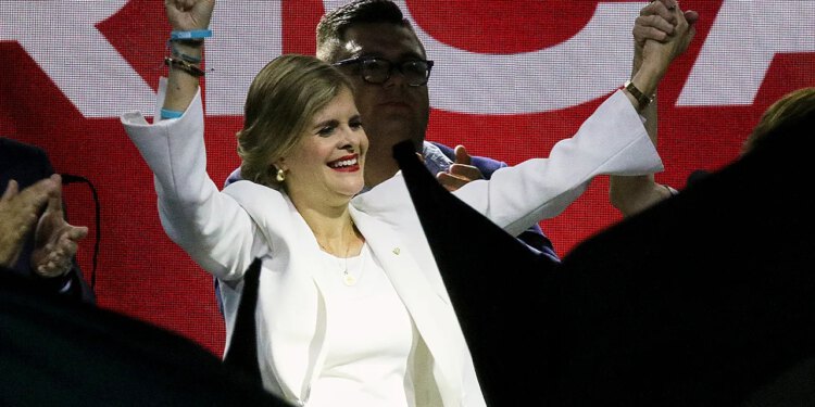 Konzervativna populistica Laura Fernández pobjeđuje na predsjedničkim izborima u Kostariki