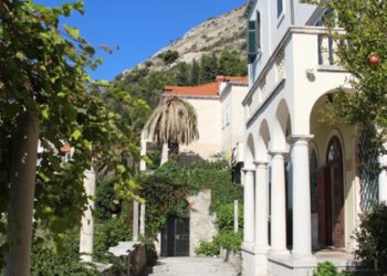 Kraj drame u Dubrovniku: Djeca odlaze iz doma Maslina i vraćaju se doma, a Amerikanka ostaje u hrvatskom pritvoru