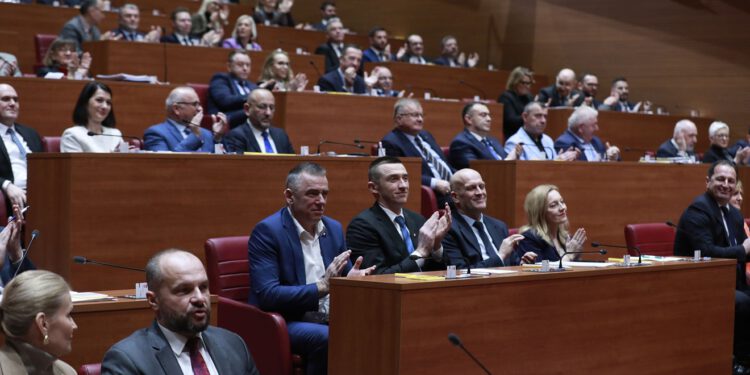 Kriza trese vlast, u Saboru glasanje o novom ministru: Dabro dao zanimljivu izjavu