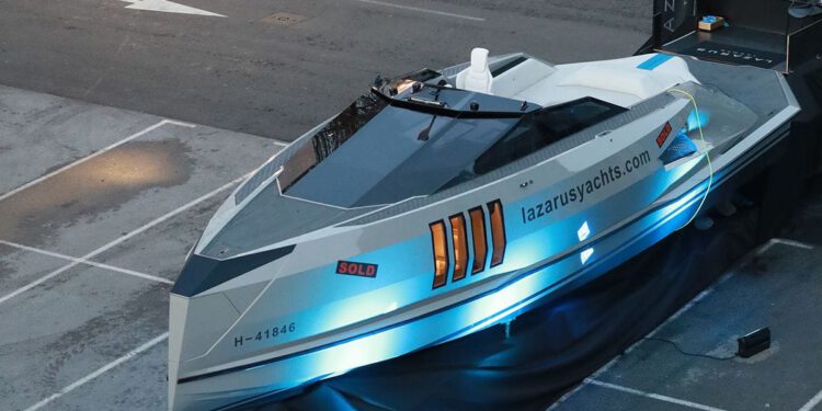 LAZARUS Prodan najskuplji brod na zagrebačkoj Nautici