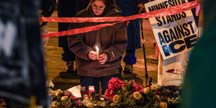 Ljevičarske oružane skupine kažu da su primijetile val interesa od kobnih pucnjava u Minneapolisu