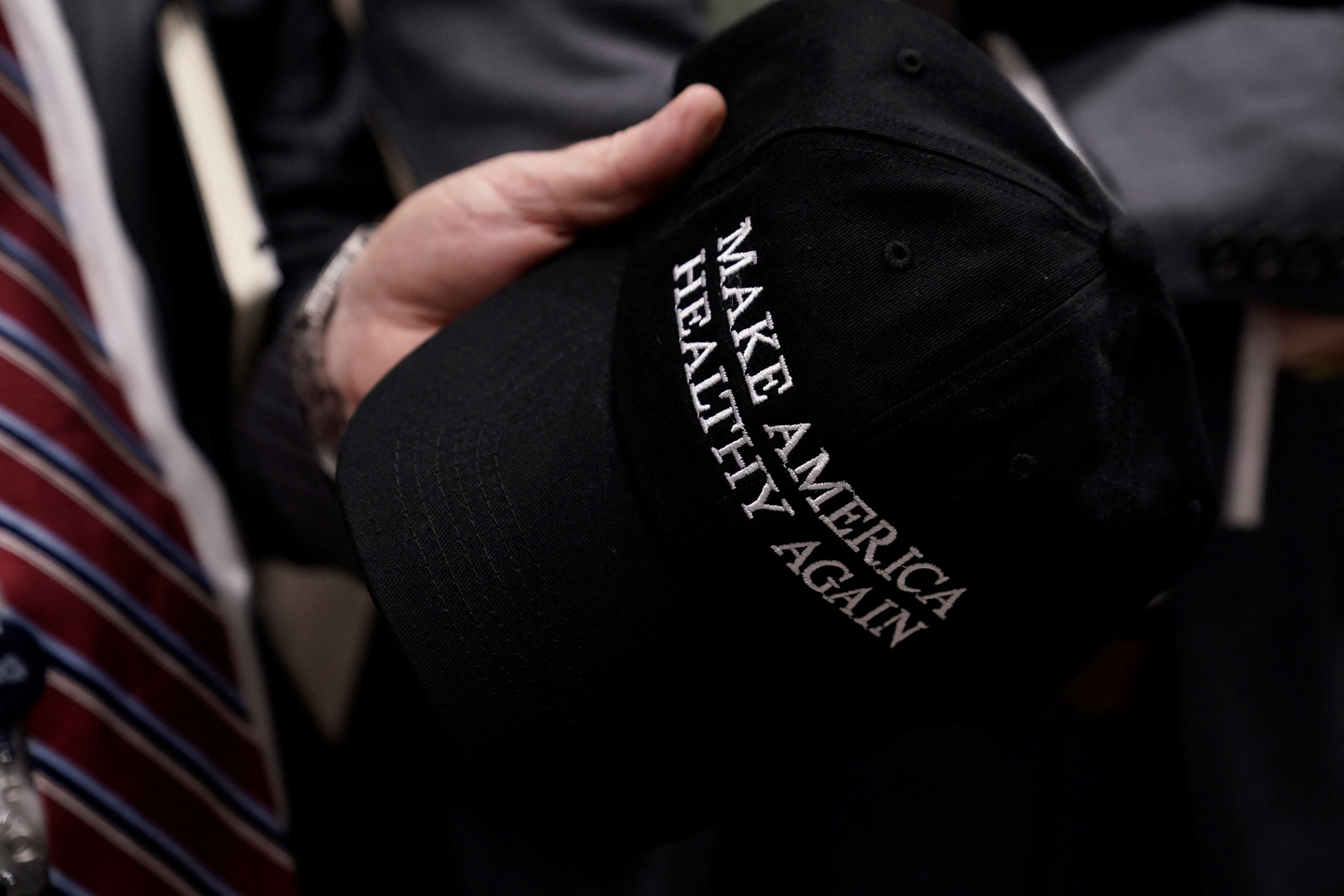 'Možete kupiti jetricu ili jeftinije komade odreska koji su vrlo, vrlo pristupačni', rekao je tajnik za zdravstvo i ljudske usluge na MAHA događaju