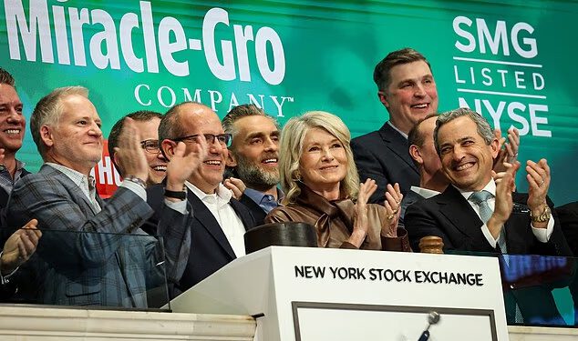 Martha Stewart trijumfalno se vraća na NYSE 24 godine nakon što je napustila upravni odbor zbog skandala s povlaštenim trgovanjem