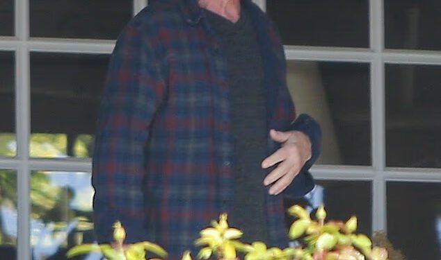 Martin Short uočen nakon tragične smrti kćeri Katherine dok ga tješe obitelj i prijatelji