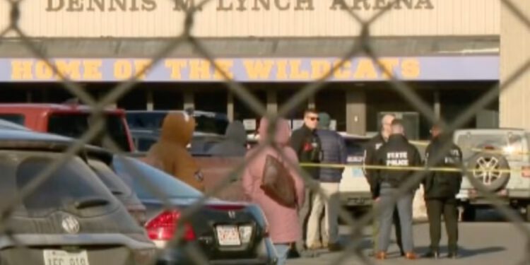 Masovna pucnjava na klizalištu Rhode Islanda ostavila je jednu mrtvu i više osoba ozlijeđenih