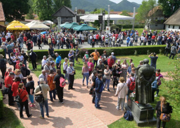 ‘Mi smo prvi bili na ratištu, lani zvali Thompsona, što bi trebali, pripojiti se Sloveniji?’