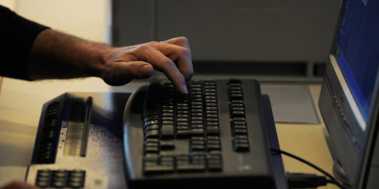 Milijuni u panici: Pao najpopularniji AI sustav