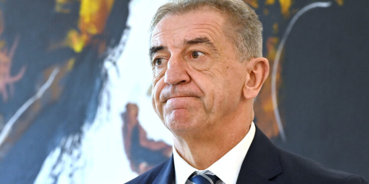 Milinović zaprijetio Plenkoviću i Vučković: ‘Nastao je tajac kad sam izvukao ovaj papir’