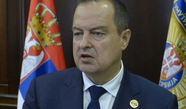 Ministar unutarnjih poslova Srbije hitno hospitaliziran