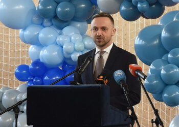 Ministra opalili po džepu: Stiže mu na naplatu ogromna greška