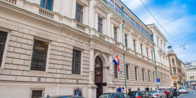 Moćni magnat i ‘kosovski uzurpator’ u tišini vodi teški rat s Hrvatskom: Sve je počelo prije 25 godina