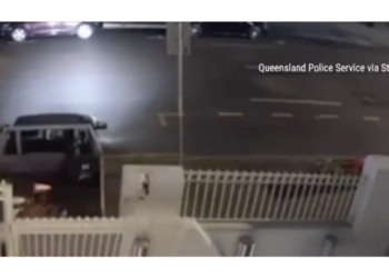 Muškarac se kamionetom zabio u sinagogu u Australiji (VIDEO) — RT World News