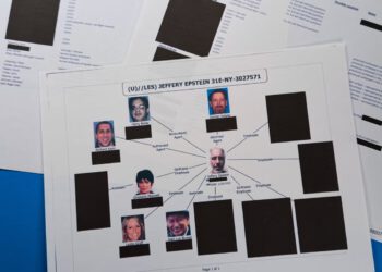 Najnovije: Ogromna predmemorija Epsteinovih dokumenata uključuje njegove e-poruke s bogatim i moćnim