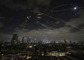 Napad na Iran mogao bi zapaliti cijeli Bliski istok, stručnjaci: ‘Ovo neće biti Venezuela’