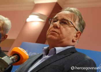 Nikšić o pomoći radnicima do 300 maraka mjesečno