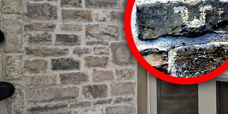 Novouređena šetnica u Bolu dobila nenadane “ukrase”: “Netko je uklesao ustaška obilježja, sve smo prijavili”