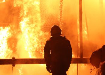 O najnovijim napadima na Ukrajinu i mirovnim pregovorima u Ženevi: Odesa gori