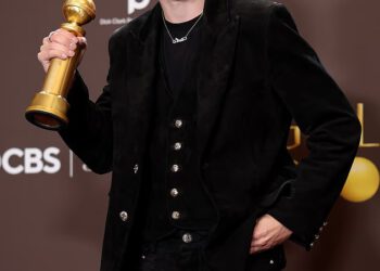 Obožavatelji Timothéea Chalameta otišli su šokirani nakon što su otkrili tko mu je ujak… dok ‘nepo baby’ dominira sezonom dodjela nagrada