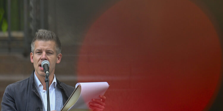 Orbanov suparnik upleten u seks skandal i krivi Fidesz za njegovo namještanje