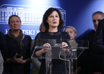 Orešković oštro reagirala zbog nove većine: ‘Vratite mandate, vi ste pokvareni!’