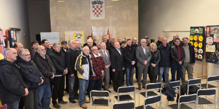 Osnovana Udruga hrvatskih ratnih veterana Paški most ’91