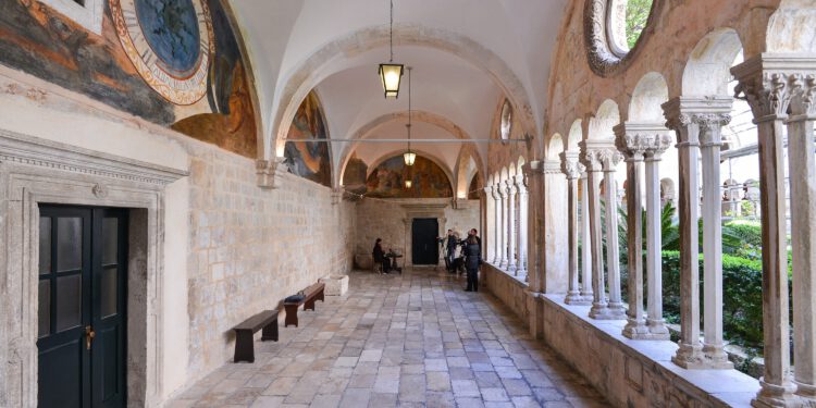 Pijani franjevac prijetio smrću svećenicima u samostanu: ‘Uzet ću mačetu i polomiti vam kosti’